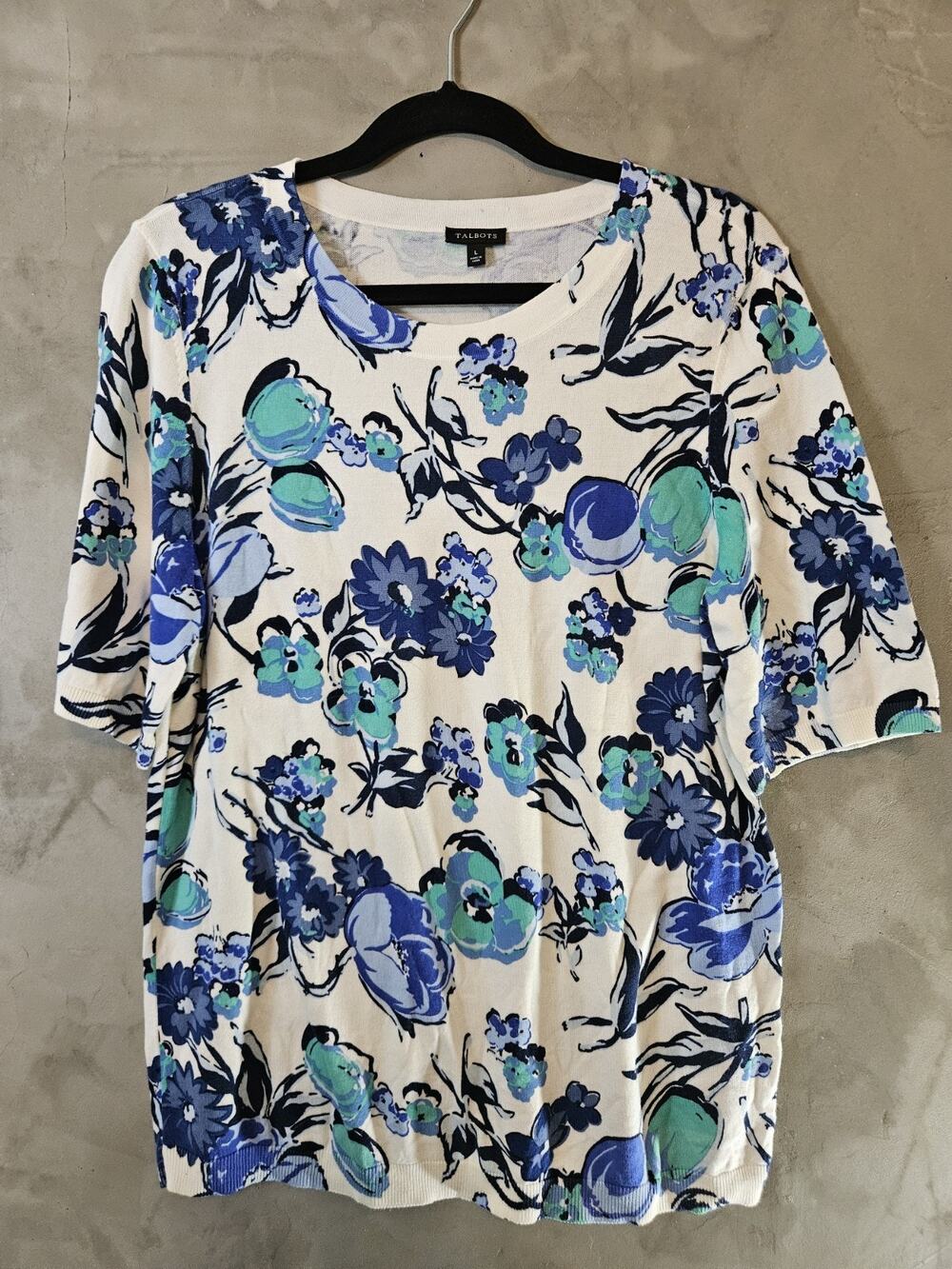 Talbots Size L Cream Blue Green Floral Knit Round Neck Short Sleeve Top